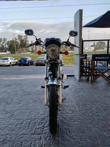 Imagen 5 de 16 de Suzuki Gn 125f - Otro Clásico Que Regresa A Las Calles!