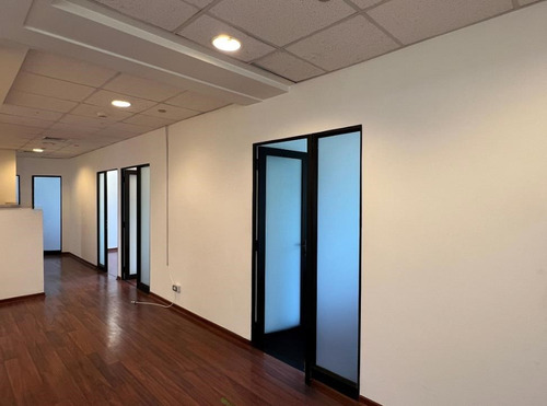 Arriendo Oficina 225 M2 Av. Pdte Kennedy Mall Parque Arauco