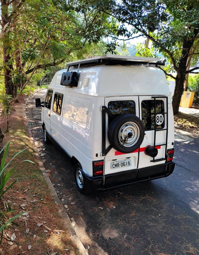Imagem 3 de 15 de 1998 Motorhome Renault Trafic- Construção 2019- Único Dono
