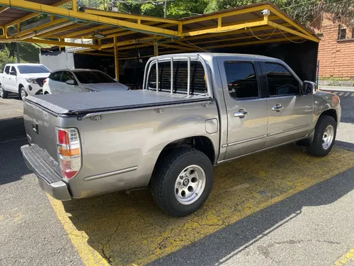 Mazda BT-50 2.2 B22c29 4x2 Mt 2013