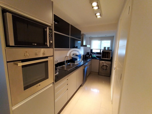 Apartamento En Zona De Roosvelt- Ref: 4526
