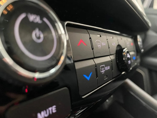 Imagen 10 de 24 de Compass Sport 1.3 T270