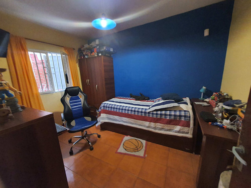 Imagen 5 de 12 de General.bustos - Tantingasta 500 - Venta Casa 3 Dorm Reciclada