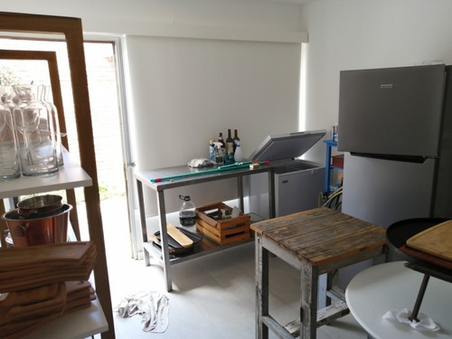 Local Con Vivienda En Calle 24 Punta Del Este- Ref: 1042