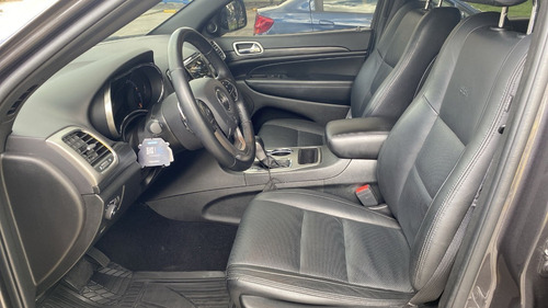 Imagen 17 de 20 de Jeep Grand Cherokee Laredo 3.6