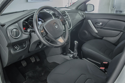 Imagen 7 de 25 de Renault Sandero Privilege 2016