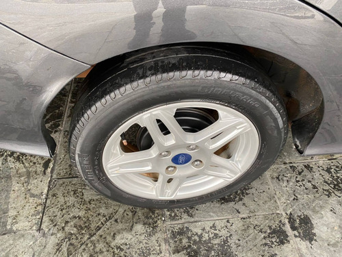 Imagem 13 de 15 de Ford Ka 1.5 Sel Flex Sedan Manual 2019 Cinza