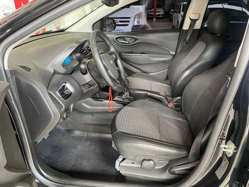 Imagem 10 de 11 de Chevrolet Onix 1.4 Mt Eff 2017