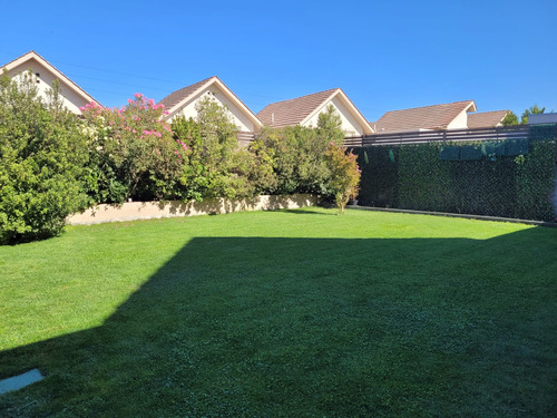Como Nueva, Amplio Terreno En Alto Sacramento Ii
