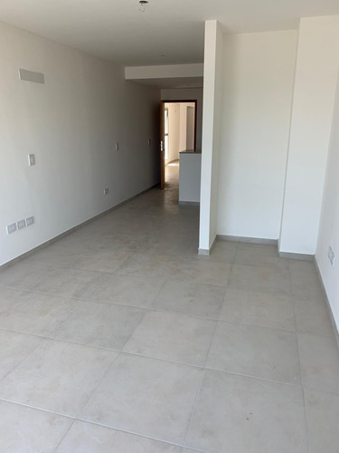 Imagen 3 de 9 de Venta Monoambiente La Plata Zona Pasaje Rodrigo