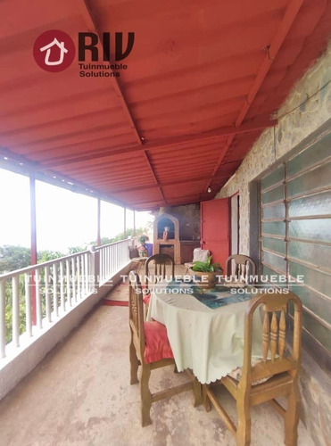 Venta - Casa En Carayaca. Estado La Guaira.