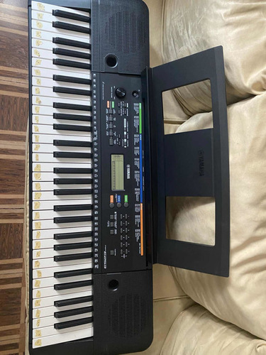 Teclado Yamaha Psr E253