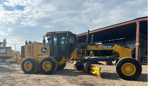Motoconformadora John Deere 772gp Ripper Trasero