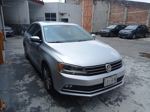 Imagen 2 de 11 de Volkswagen Jetta 2015 2.5 Sportline Qc Weltradio At
