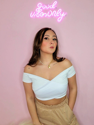 Imagen 2 de 2 de Crop Top Cruzado Invertido