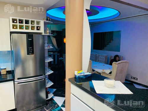 Imagen 7 de 30 de Caaguazu 7343 Excelente Casa - Liniers Con Parque
