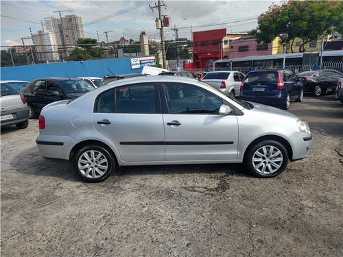 Imagem 4 de 14 de Volkswagen Polo Sedan 1.6 Mi Comfortline 8v Flex 4p Automati