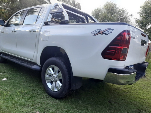Toyota Hilux 2.8 Cd Srv 177cv 4x4 2020 Nueva Impecable