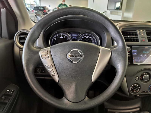 Nissan Versa 1.6 Sv 16v 4p Xtronic