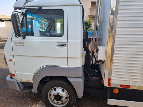 Imagem 10 de 13 de Vw 9150 Refrigerado
