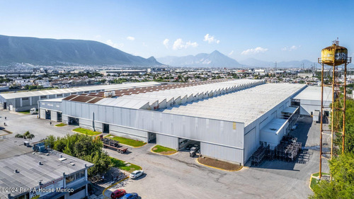 Bodega Industrial En Casa Bella San Nicolas De Los Garza Gis 24-4311