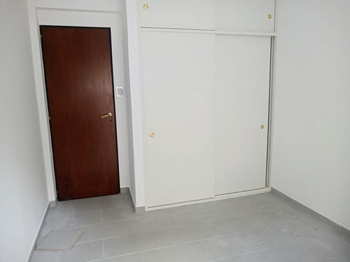 Imagen 5 de 6 de Departamento - La Plata