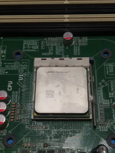 Servidor Hp Proliant Ml115 Versión Ml115 (Usado)