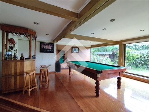 Casa En Venta Los Almendros, Reñaca, 5d Y 4b, Viña Del Mar