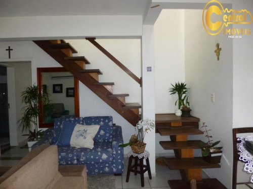 Duplex Com 4 Dormitório(s) Localizado(a) No Bairro Centro Em Balneário Piçarras / Balneário Piçarras - 424