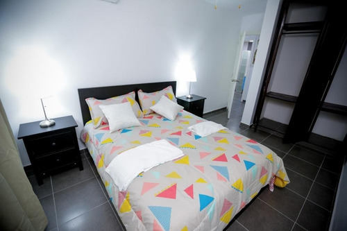 Renta De Apartamento Totalmente Amueblado En White Sands Con Acceso A Playa