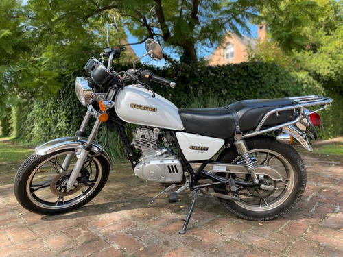 Impecable Suzuki Gn 125 F
