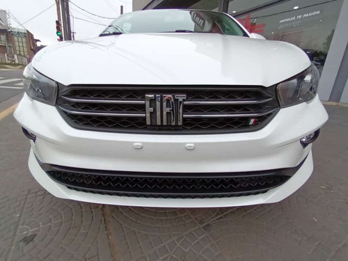 Imagen 2 de 18 de Fiat Cronos Drive 1.3 My23 Manual Y At - C