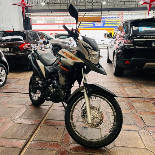 Imagem 2 de 7 de Honda Xre 190 Flex 2020 C/ 2900 Km Único Dono Prata