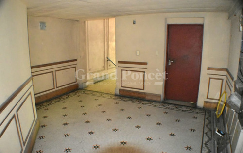 Loft 4 Ambientes Con Departamento Separado En Semisotano