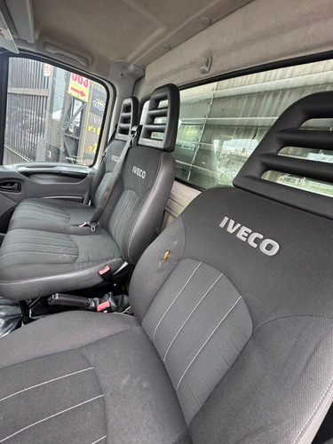Iveco Daily Chasis 3.0 35S14 3450 Cab. Simples 2P