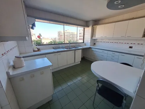 Amplio Departamento A Pasos De Metro Alcántara - Las Condes