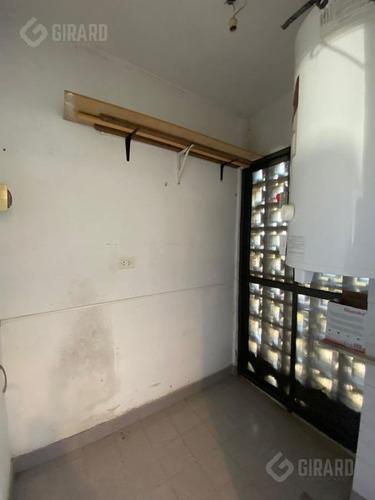 Imagen 22 de 30 de Venta 3 Amb. Al Contrafrente Con Balcón Saliente, Zona Constitucion.