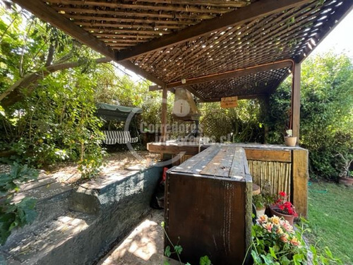 Casa En Venta De 9 Dorm. En Santo Domingo