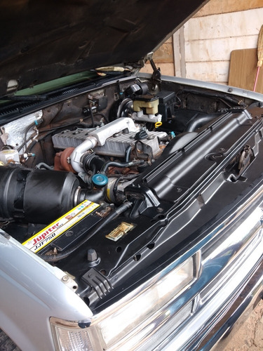 Chevrolet Silverado 4.2 D20 2p 2001