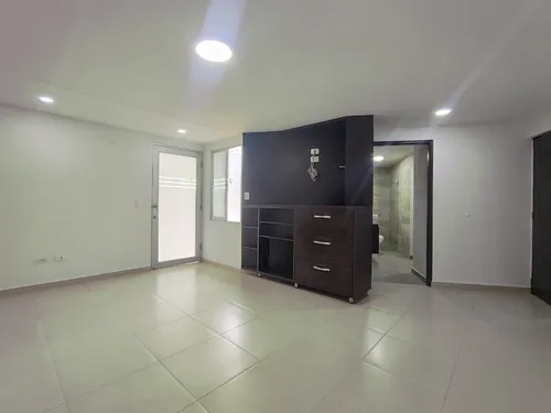 Casa-local En Venta En Caobos. Cod V30227