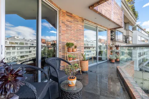 Apartamento En Venta En Chicó Oriental. Cod V9743