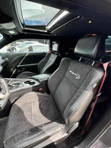 Dodge Challenger 6.2 Srt Hellc At