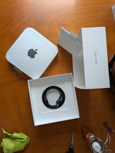 Mac Mini Chip M1, 256 Gb Ssd, Memoria 8gb. Gpu 8 Núcleos