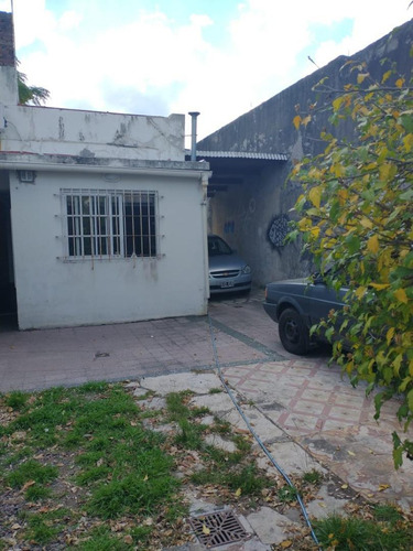 Imagen 15 de 18 de Excelente Casa Con Fondo Acepta Permuta!!!!