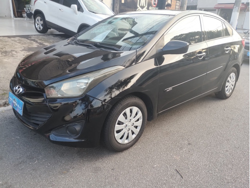 Hyundai HB20S 1.6 Comfort Plus Flex 4p
