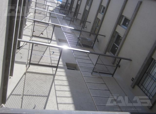 Imagen 6 de 25 de Amplio Duplex De 2 Ambientes En Excelente Ubicación De Morón