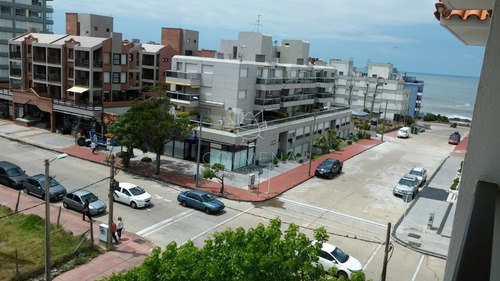 Imagen 2 de 12 de Apartamento En Peninsula Cerca De La Rambla De La Mansa Y De La Brava. - Punta Del Este Peninsula