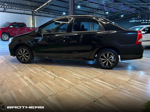 Toyota Etios 1.5 Sedan Xls