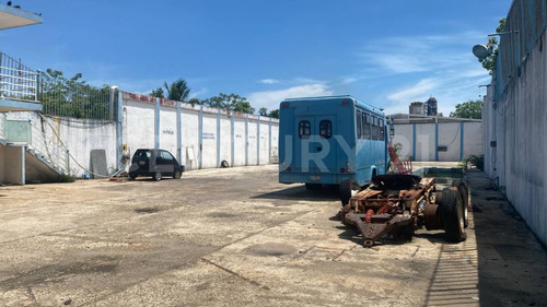 Bodega En Venta, Nueva Mina Norte, Minatitlán , Veracruz.