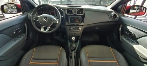 Imagen 3 de 15 de Renault Sandero Stepway Intens 1.6 Tope De Gama Stock Dis W